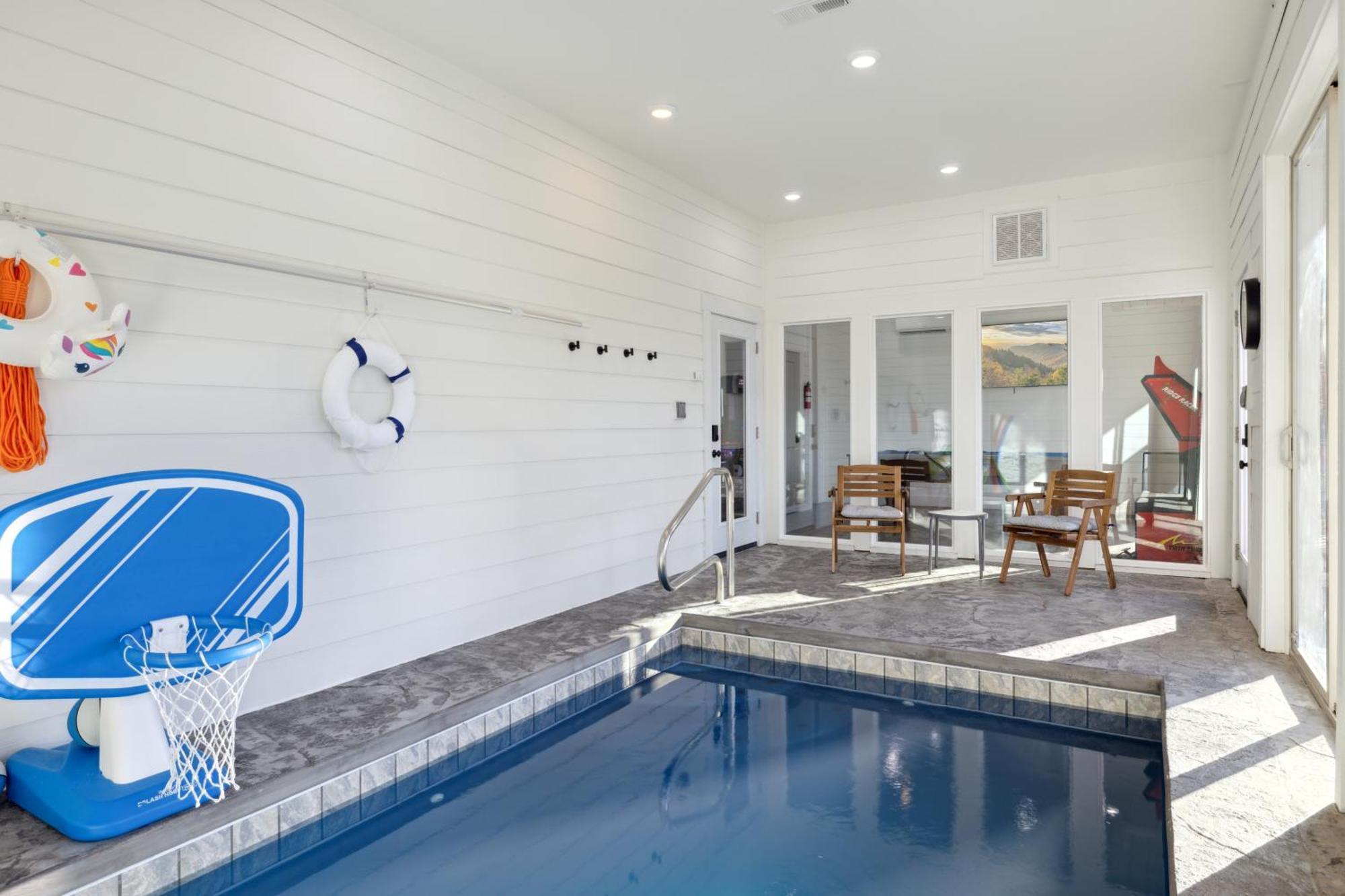 Enjoy The "Calm On The Water" In A Relaxing Luxurious Pool Cabin On The Lake! Dandridge Exterior foto